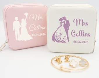 Personalized Jewelry Travel Case, Custom Mrs. Box, Bride Gift, Bridal Shower Favor, Honeymoon Jewelry Organizer, Wedding Engagement Gift