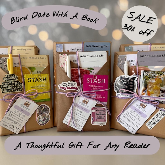Blind Date Book Gift, Wrapped Mystery Novel for Book Lovers, Surprise Reading Gift, Curated Genre Selection, Cozy Bookish Present