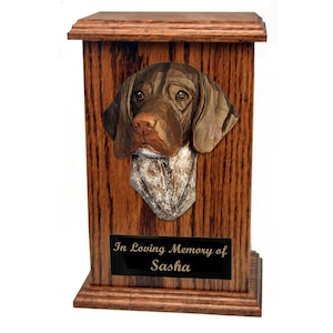 German Shorthaired Pointer Memorial Urn - Multiple Colors Available - Choice of Light or Dark Oak - Engraving Not Included