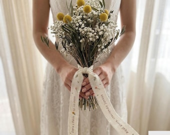 Cinta de lino bordada personalizada para ramo de novia, detalle rústico para recuerdo de boda.