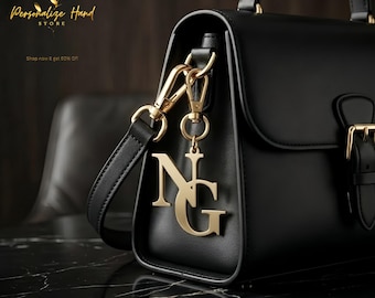 Personalisierter Metall Taschenanhänger, kundenspezifische Initiale Taschenanhänger, Monogramm Taschenanhänger, Edelstahl Schlüsselanhänger, Geschenk für sie, Minimalistisches Taschenzubehör