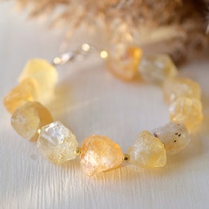 Golden Citrine raw gemstone certified crystal healing plain stretch  bracelet Code WAR6644  Mangtum