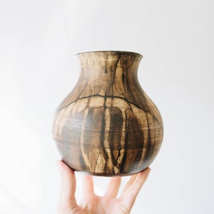 Design 8 Craft Trade Brass/Wooden Flower Pot Vase Set of 2 Decorative Printed Showpiece for Home Décor/Lounge/Dining Area/Living Room Design 8 Craft Trade Brass/Wooden Flower Pot Vase Set of 2 Decorative Printed Showpiece for Home Décor/Lounge/Dining Area/Living Room