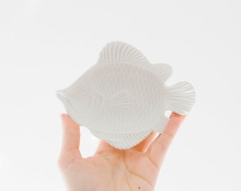 Mid Century Glazed White Porcelain Fish Plate // Jewelry // Scandinavian Beach House // Ocean // Nantucket // Vintage Pearls // Sea