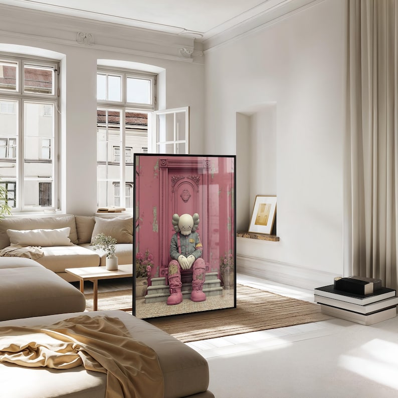 Roze urban pop-artprint met een KAWS-achtig Companion-figuur op een trap met een verweerde muurachtergrond. Modern streetart-decor. afbeelding 6