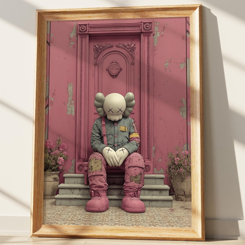 Roze urban pop-artprint met een KAWS-achtig Companion-figuur op een trap met een verweerde muurachtergrond. Modern streetart-decor. afbeelding 1