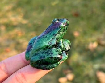 Natural Ruby in Zoisite Frog Carving,Crystal Frog Carved,Home Decor
