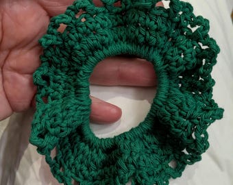 Green Crochet hair tie. Medium size
