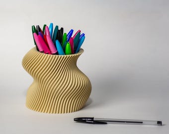Wavy Pencil Holder, Modern Desk Organizer, Pen Cup, Unique Office Decor, Teacher Gift, Minimalist Desk Accessory, Custom Pen Holder