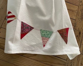 Vintage Quilt Flag Bunting Flour Sack Towel 30 x 30