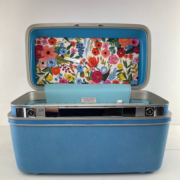 Vintage Samsonite Train Case Custom Charging Station for phones & iPods in color of your choice