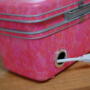 Vintage Samsonite Train Case Custom Charging Station for phones & iPods in color of your choice image 4