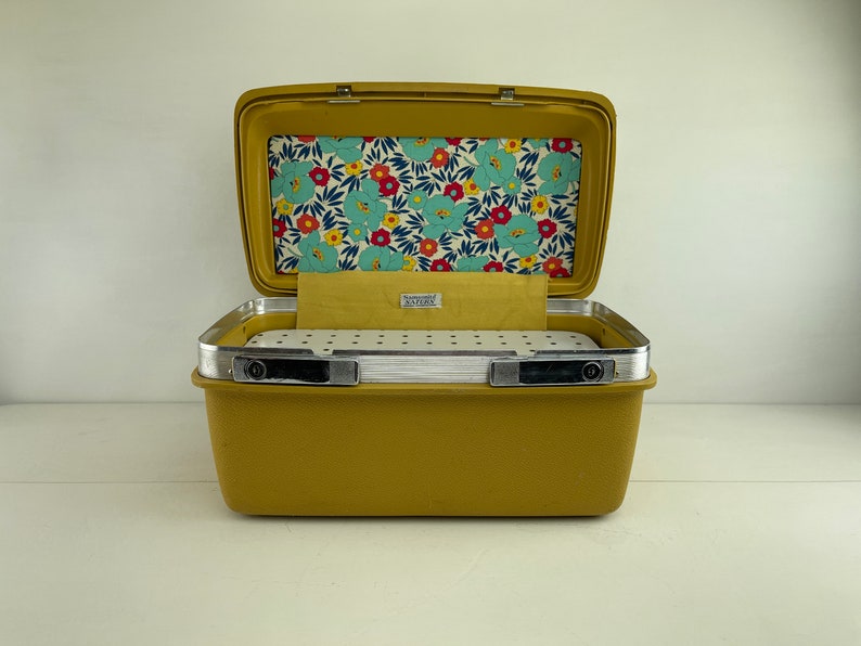 Vintage Samsonite Train Case Charging Station with Liberty of London Message Board image 9