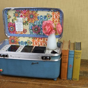 Vintage Samsonite Train Case Custom Charging Station for phones & iPods in Color of your choice image 9