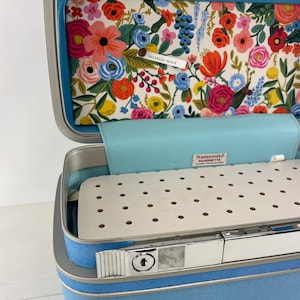 Vintage Samsonite Train Case Custom Charging Station for phones & iPods in Color of your choice image 10