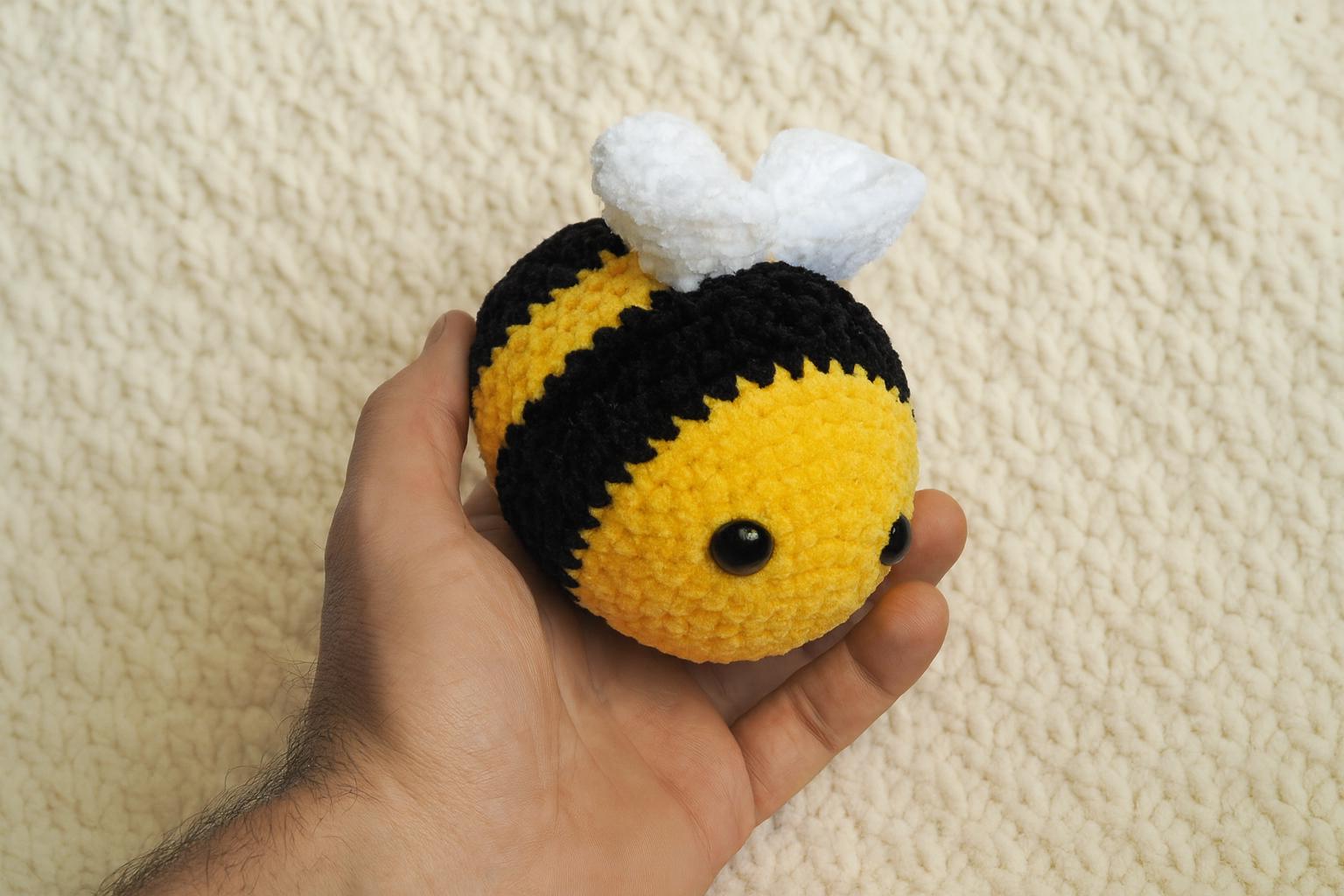 Bumblebee Crochet Pattern PDF – Easy Low-sew Bee Plushie Pattern ...