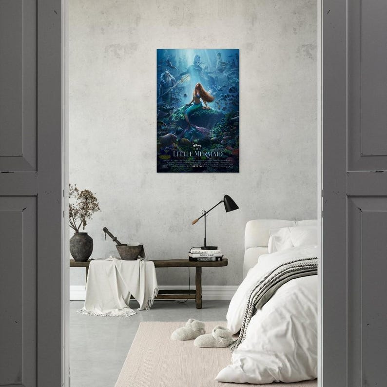 Die kleine Meerjungfrau Live Action Movie Poster - Klassischer matter Papierdruck, Ozeanfarben und lebendige Charaktere Bild 3