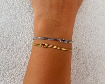 Braccialetto per coppie con nodo d'amore in argento sterling fatto a mano