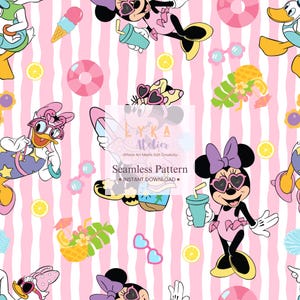 Puede incluir: Patrón sin costuras con Minnie, Daisy y Donald en un tema veraniego. El diseño incluye fondos a rayas rosas, gafas de sol, helados y limones. El texto "Seamless Pattern" e "Instant Download" también es visible.