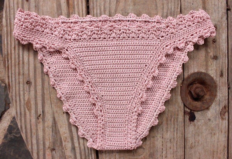 PDF-file for Crochet PATTERN, Lorelei Crochet Bikini Bottom, Basic, cheeky, Sizes XS-L, 2 edging options for the waist image 5