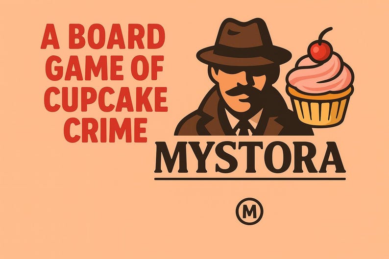 Pu&ograve; includere: Illustrazione per un gioco da tavolo chiamato "A Board Game of Cupcake Crime". Raffigura un detective con i baffi e un cupcake con una ciliegia. Il logo del gioco &egrave; "Mystora".