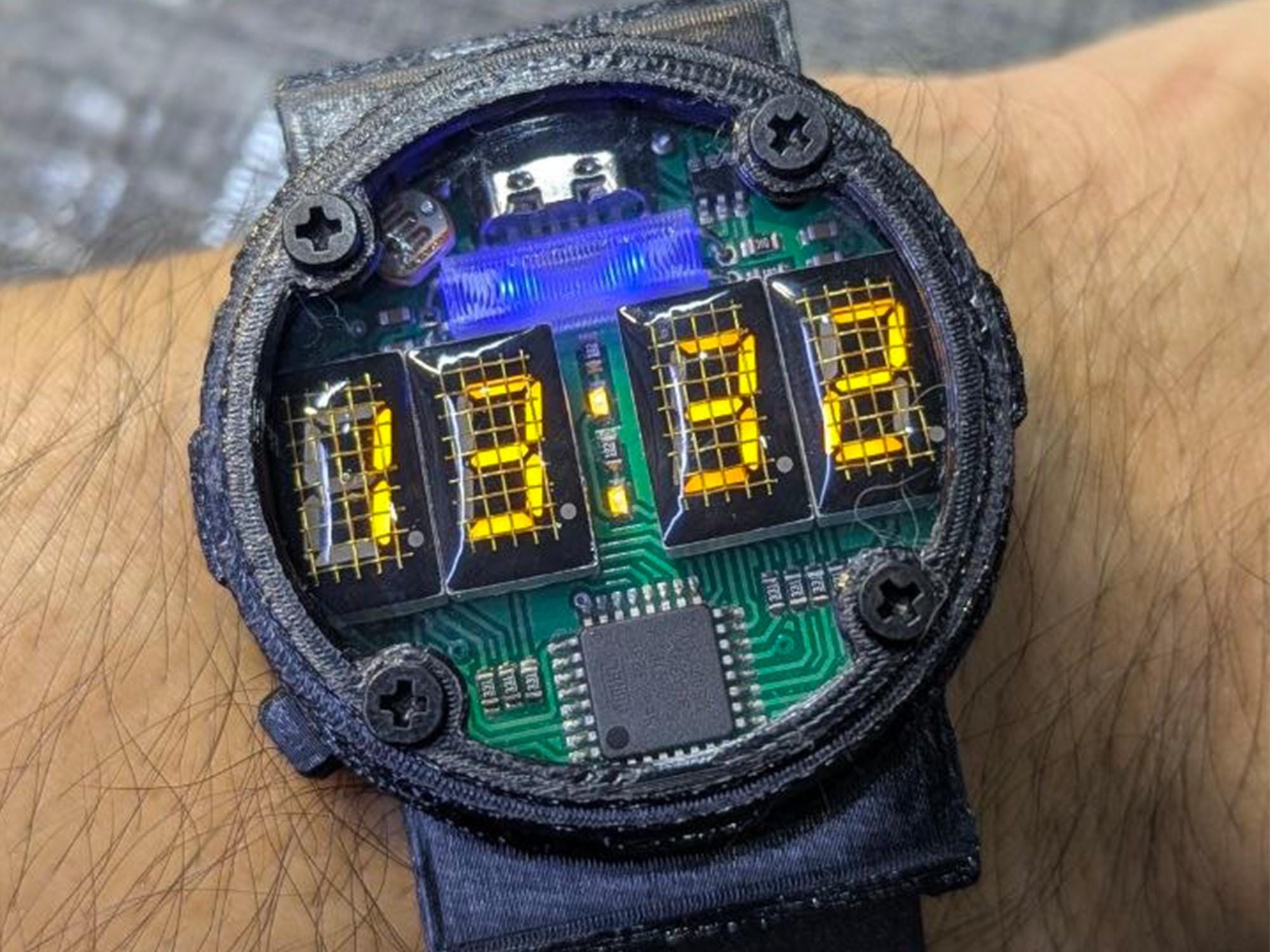 Metro exodus watch - Etsy 日本