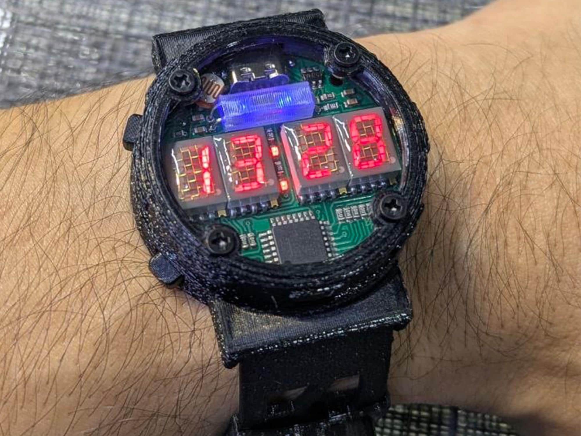 Metro 2033 watch - Etsy 日本