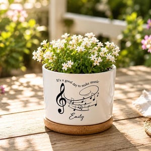 Personalized Music Teacher Planter, Custom Name Treble Clef Flower Pot with Wood Tray, Piano Teacher Gift, Music Lover Desk Decor