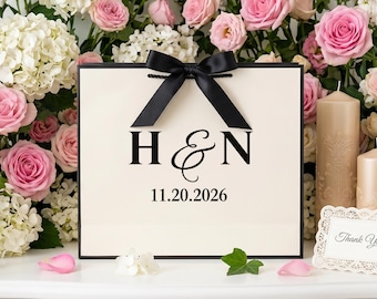 Personalized Wedding Gift Bag, Monogram gift bags, bride & groom bags, Baby shower gift, Thank you Bags, Wedding Favors, bags with initials