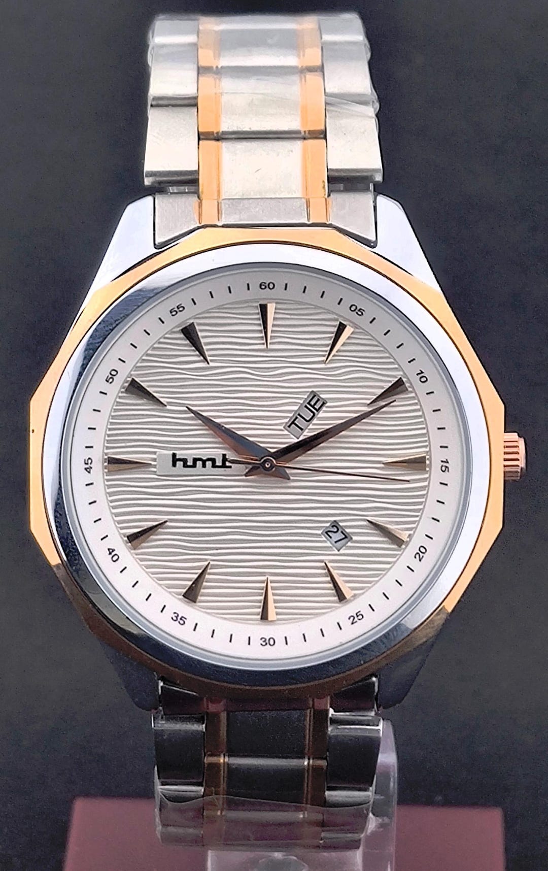 Montre Vintage Gitano Femme - Cadran Bleu Inhabituel Avec Date - Mouvement Quartz 17 Rubis - Occasion