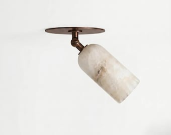 Handgjord takspotlight i alabaster | Justerbar infälld mässingslampa | Takarmatur i modern stil i mitten av århundradet