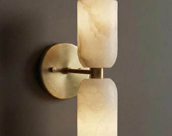 Modern vägglampa i alabaster | Handgjord dubbelvägglampa i mässing | Marmorbelysning i mitten av århundradet