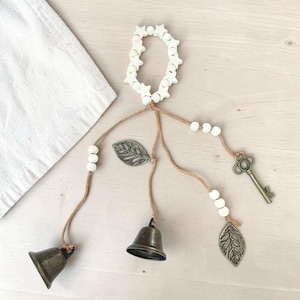 Campanas de bruja para puerta - Campanas de protección con pentagrama - Regalo Wicca para colgar en la puerta