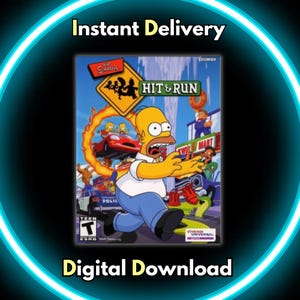 Può includere: Copertina del videogioco I Simpson: Hit & Run con Homer Simpson che corre. La copertina mostra Homer con una camicia bianca e pantaloni blu, con un'auto rossa e altri personaggi sullo sfondo. Le parole "Instant Delivery" e "Digital Download" sono visualizzate.