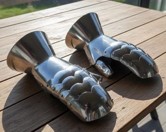 16G Steel Mitten Gauntlets | Functional Medieval Armor for LARP, Reenactment & SCA