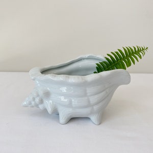 Vintage small shell planter / ceramic white seashell planter / Art Deco shell plant pot / boho home decor / conch shell plant pot