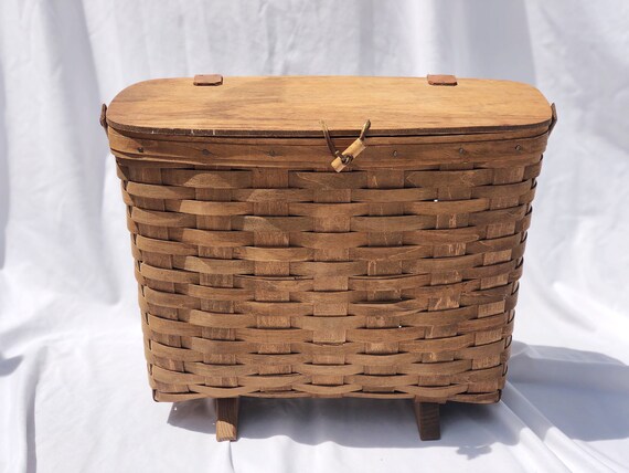 Vintage Longaberger picnic basket / footed swing h
