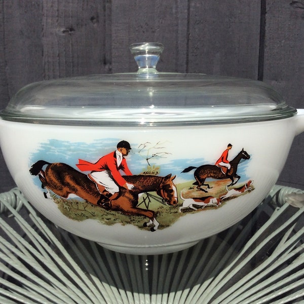 JAJ Pyrex Hunting Scene 'Tally Ho' Serving Bowl with Lid 2176 / 679 / 443, 2.5PT