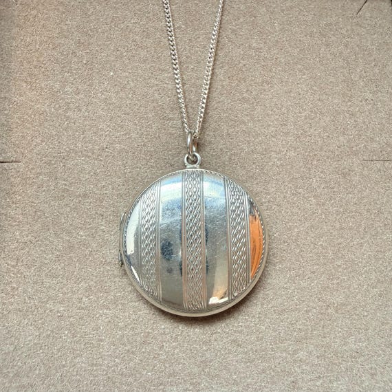 Silver Antique Art Deco Locket