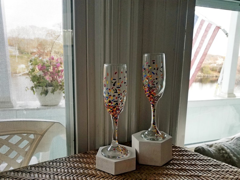 2 FUN CONFETTI Champagne Flutes Glasses Celebrate Hand Panted Etsy