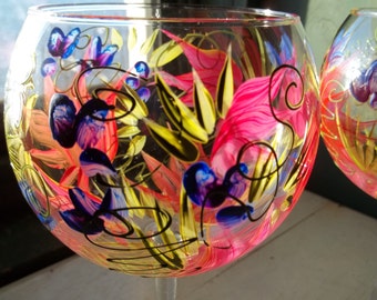 2 TROPICAL PARADISE flowers Hand Painted balloon Red Wine Glasses Gift Wedding party  Mother's Day