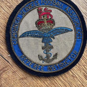 Vintage Combined Services Football Association Scheidsrechter Instructeur Blazer Badge Patch, Geborduurde Britse Patch, Collectible Memorabilia
