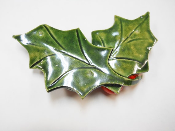 holly。様 Ceramic Lifesize Holly Sprig With Bright Red Berries: Handmade