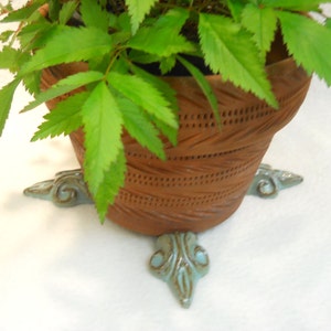 Ceramic Pot Feet  set of 4,  Handmade Ceramic Fleur de Lis Pattern Pot Risers  Planter Feet, Rustic Turquoise Glaze, Gifts for Gardeners