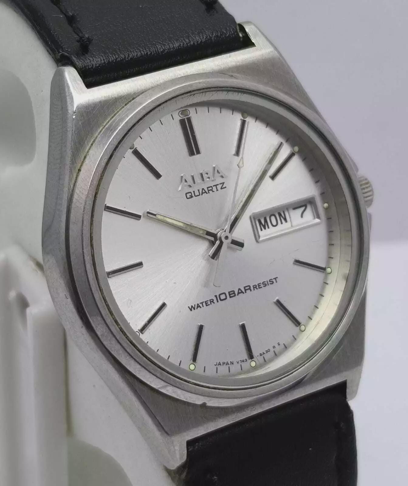 Seiko Alba Quartz V743-8A10 Day/date Vintage Men