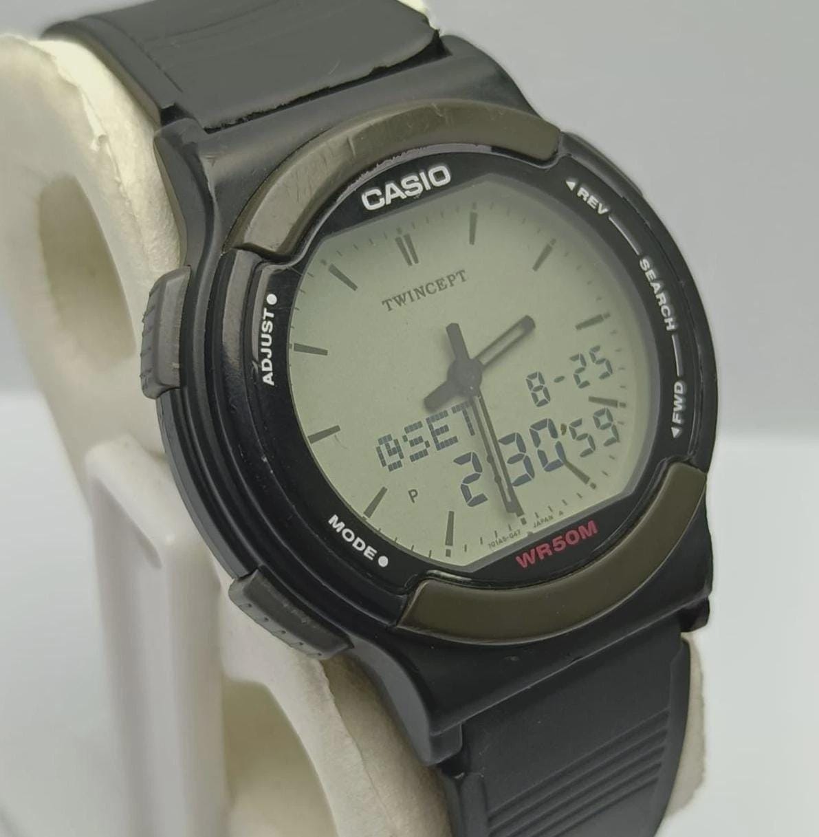 Casio Data Bank Twincept ABX-53 Quartz 1326 Ana Digi World Time