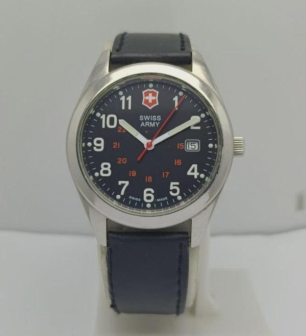 Victorinox Swiss Army Quartz 241083 Military Black Dial Vintage