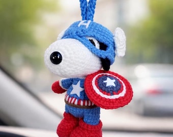 Adorno colgante de Snoopy de ganchillo para coche, adorno de amigurumi para coche, lindo perro capitán héroe, dije de ganchillo hecho a mano para espejo retrovisor del coche, regalo de cumpleaños, regalo del Día de la Madre