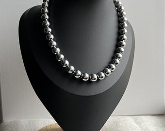 Hematietketting, hematiet 10 mm, grijze stenen heren, stalen choker, hematietkralen, zware herenkralen, donkere stenen heren, kralenchoker, herenhematiet