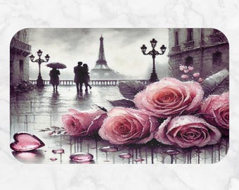 Op de afbeelding: Een romantische illustratie van een regenachtige dag in Parijs met de Eiffeltoren en een stel. Roze rozen met waterdruppels op de voorgrond. Een hartvormig object is ook zichtbaar. Het thema is liefde en romantiek.